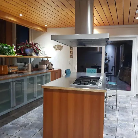 Chalet Künstner Privatunterkunft Montreux